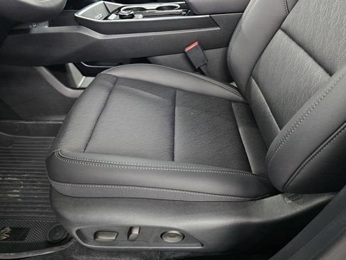 New 2026 Chevrolet Equinox LT w/ Convenience Package II FWD image 15