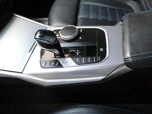 Used 2019 BMW 330i Sedan w/ M Sport Package image 39