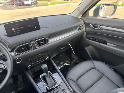 Used 2025 MAZDA CX-5 AWD 2.5 S w/ Select Package image 2