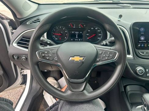 Used 2023 Chevrolet Malibu LS FWD image 13