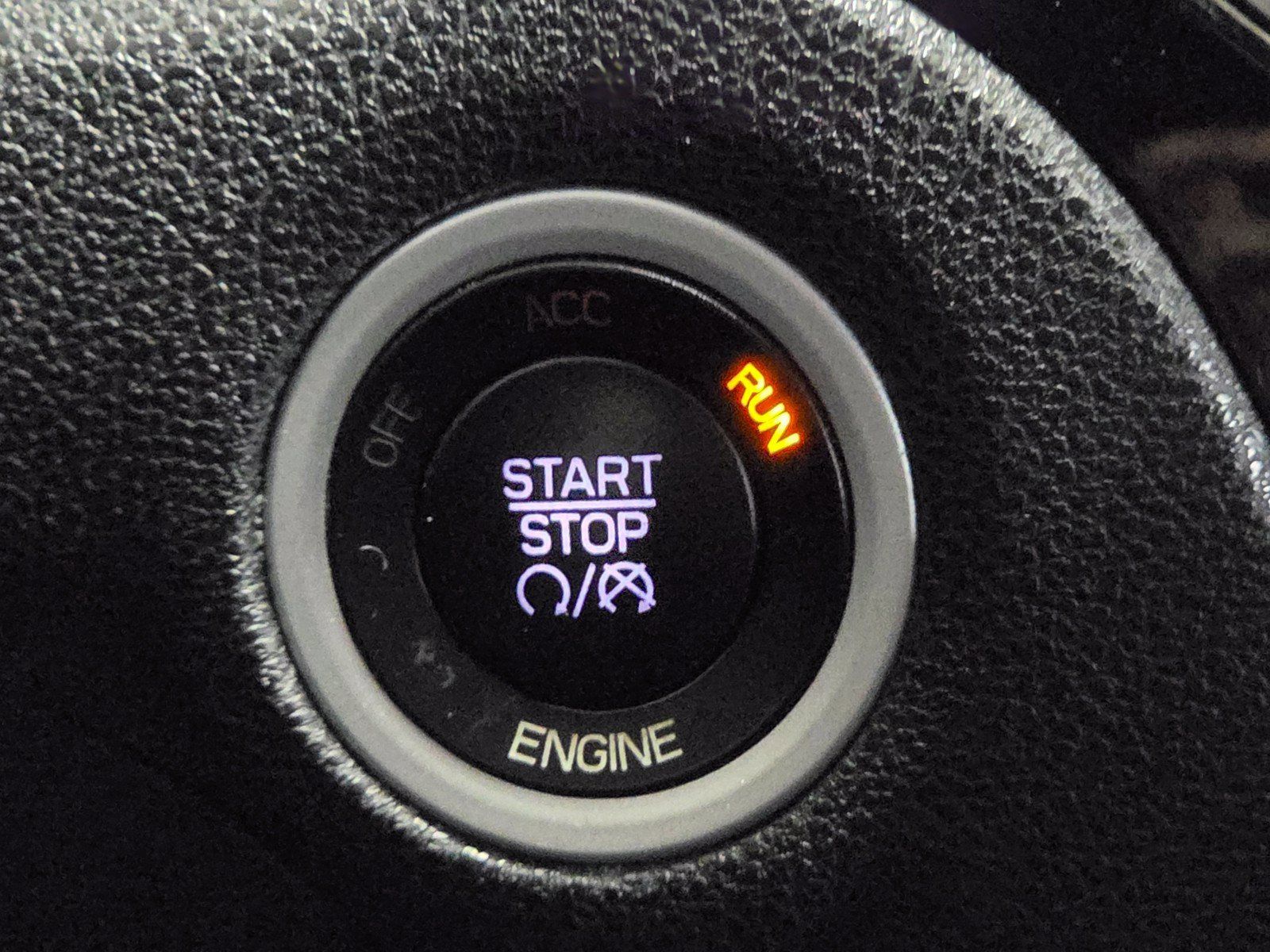 Used 2015 Chrysler 300 S RWD image 29