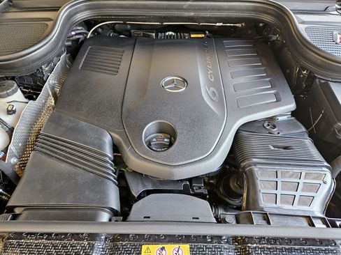 Used 2026 Mercedes-Benz GLS 450 4MATIC image 29