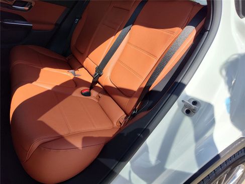 New 2026 Mercedes-Benz GLC 300 4MATIC image 13