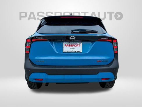 Certified 2025 Nissan Kicks SR w/ SR Premium Package AWD/4WD image 9