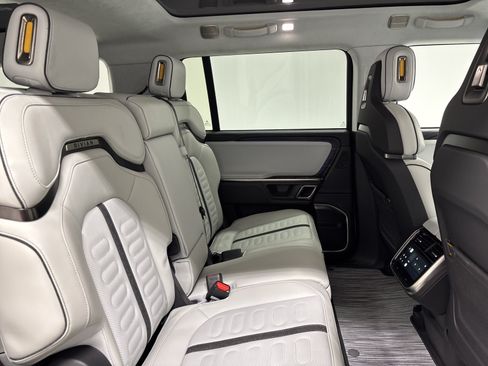 Used 2024 Rivian R1S Adventure AWD/4WD image 23