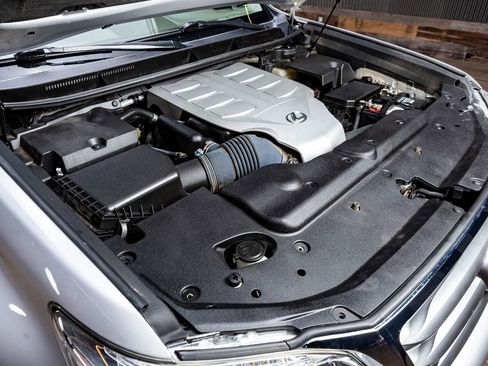 Used 2013 Lexus GX 460 image 41