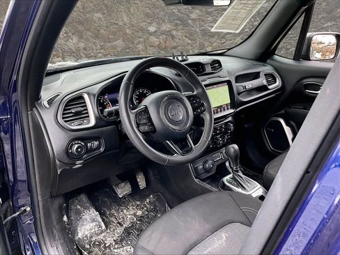 Used 2021 Jeep Renegade Latitude w/ Sun & Sound Group image 12