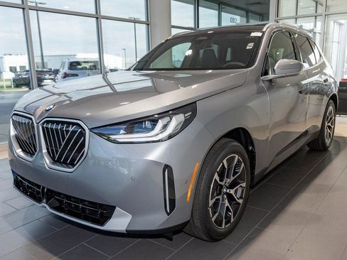 Used 2026 BMW X3 xDrive30 w/ Convenience Package image 3