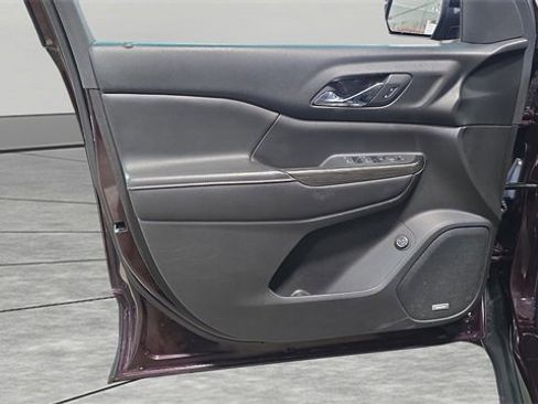 Used 2018 GMC Acadia SLT w/ LPO, Protection Package image 26