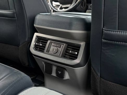 Used 2024 Ford F250 Limited AWD/4WD image 22