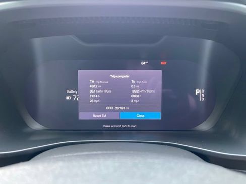 Certified 2023 Volvo XC40 Recharge Ultimate AWD/4WD image 18
