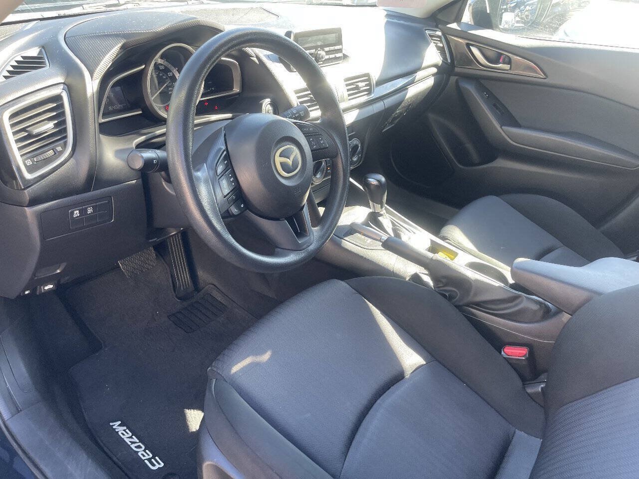 Used 2014 MAZDA MAZDA3 i Sport FWD image 9