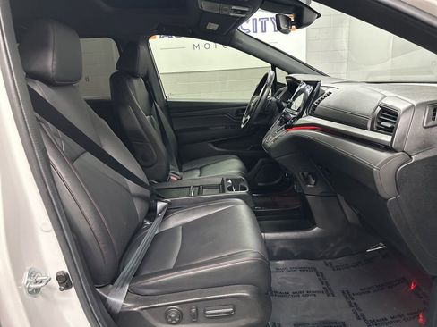 Used 2024 Honda Odyssey Sport image 21