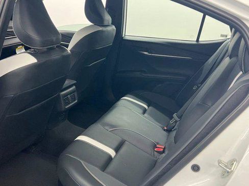 Certified 2025 Toyota Camry SE image 9