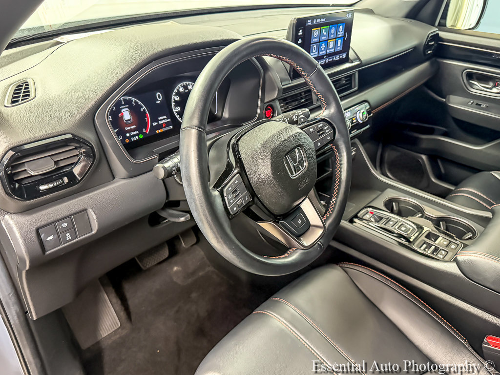 Used 2025 Honda Pilot TrailSport image 10