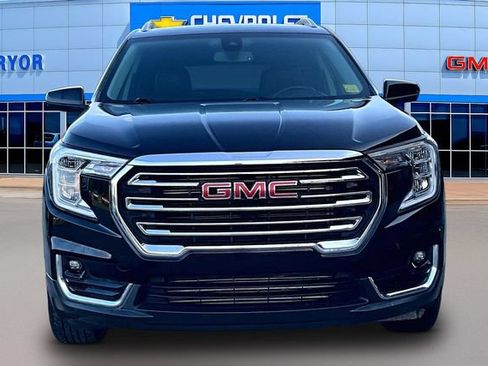 Used 2023 GMC Terrain SLT FWD image 2