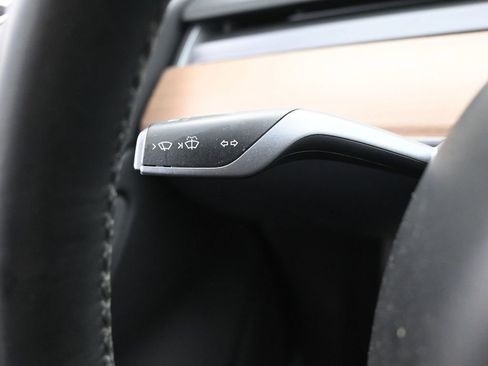 Used 2018 Tesla Model 3 Mid Range image 20