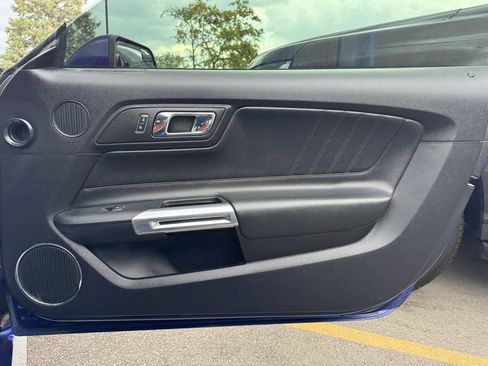 Used 2015 Ford Mustang GT Premium RWD image 30