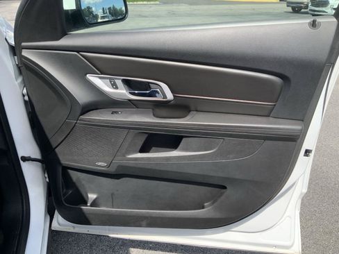 Used 2017 GMC Terrain SLE w/ Convenience Package FWD image 45