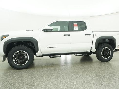 New 2026 Toyota Tacoma TRD Off-Road image 13