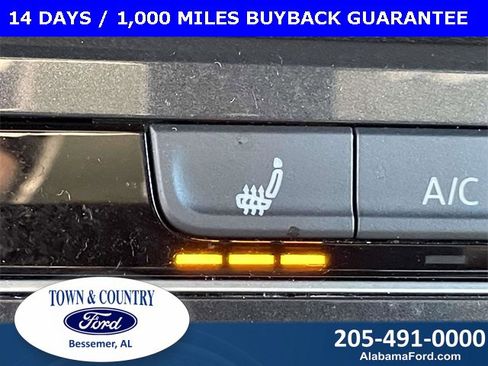 Used 2024 Volkswagen Tiguan Wolfsburg Edition image 26