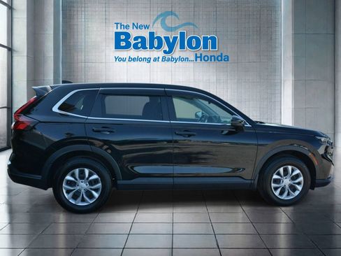 Used 2025 Honda CR-V LX image 4