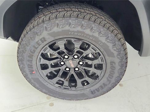 New 2026 GMC Canyon Elevation image 15