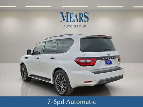 Used 2024 Nissan Armada Platinum w/ Captain's Chairs Package image 4