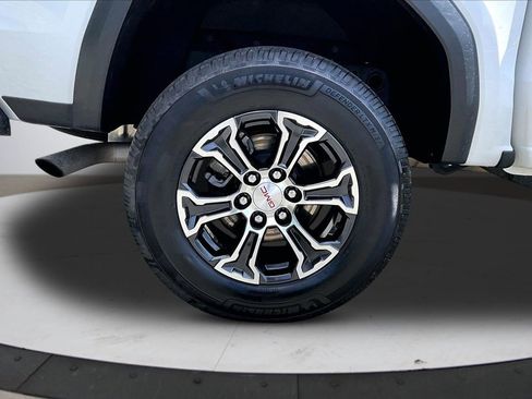 Used 2023 GMC Canyon AT4 AWD/4WD image 34