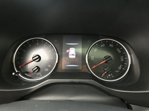 Used 2021 Toyota RAV4 XLE Premium image 31