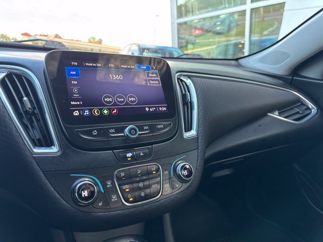 Used 2021 Chevrolet Malibu LT FWD image 12