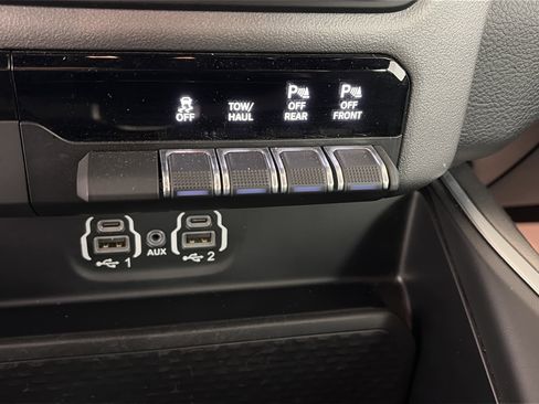Used 2022 RAM 1500 Big Horn image 23