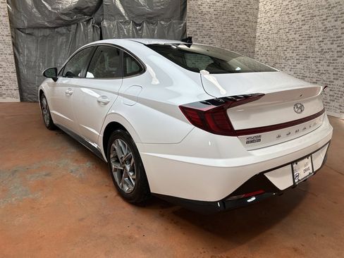 Used 2023 Hyundai Sonata SEL w/ Preferred Accessory Package image 5