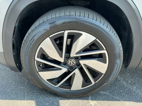 Used 2024 Volkswagen Atlas SE FWD image 9