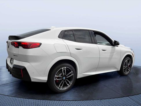 New 2026 BMW X2 xDrive28i w/ Technology Package AWD/4WD image 6