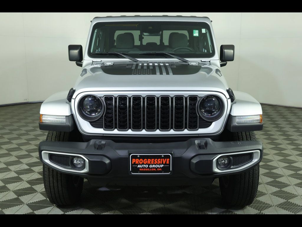 Used 2024 Jeep Gladiator Sport AWD/4WD image 16