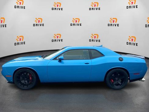 Used 2015 Dodge Challenger SRT w/ Technology Group RWD image 2