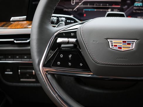 Used 2026 Cadillac Escalade Platinum Sport AWD/4WD image 20