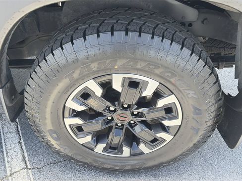 Used 2024 Nissan Frontier Pro-X w/ Pro Convenience Package RWD image 29