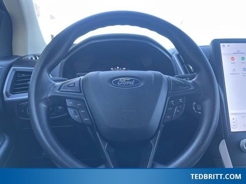 Certified 2024 Ford Edge SE image 27