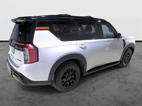 Used 2025 Nissan Armada PRO-4X AWD/4WD image 4