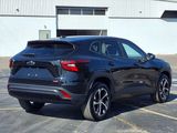 Used 2024 Chevrolet Trax RS w/ Sunroof Package image 2