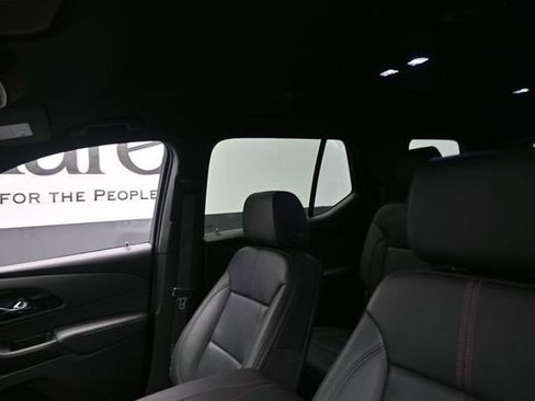 Used 2023 Chevrolet Traverse RS w/ LPO, Floor Liner Package AWD/4WD image 17