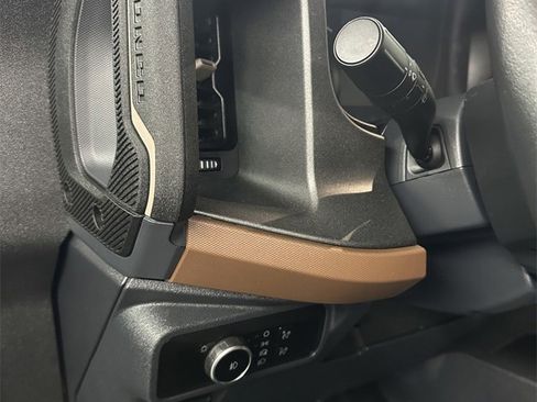 Used 2024 Ford Bronco Outer Banks image 15