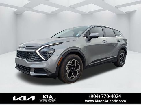 Used 2025 Kia Sportage LX FWD image 7