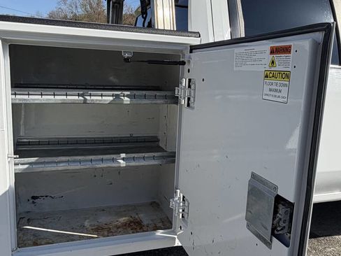 Used 2023 GMC Sierra 3500 Pro w/ Convenience Package image 12