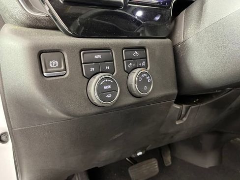 Used 2023 Chevrolet Silverado 1500 LT AWD/4WD image 33