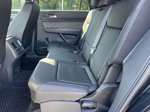 Certified 2023 Volkswagen Atlas Cross Sport SEL R-Line AWD/4WD image 11
