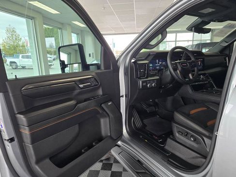 Used 2024 GMC Sierra 2500 AT4 w/ AT4 Premium Plus Package image 21