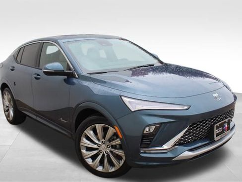 Used 2024 Buick Envista Avenir image 3